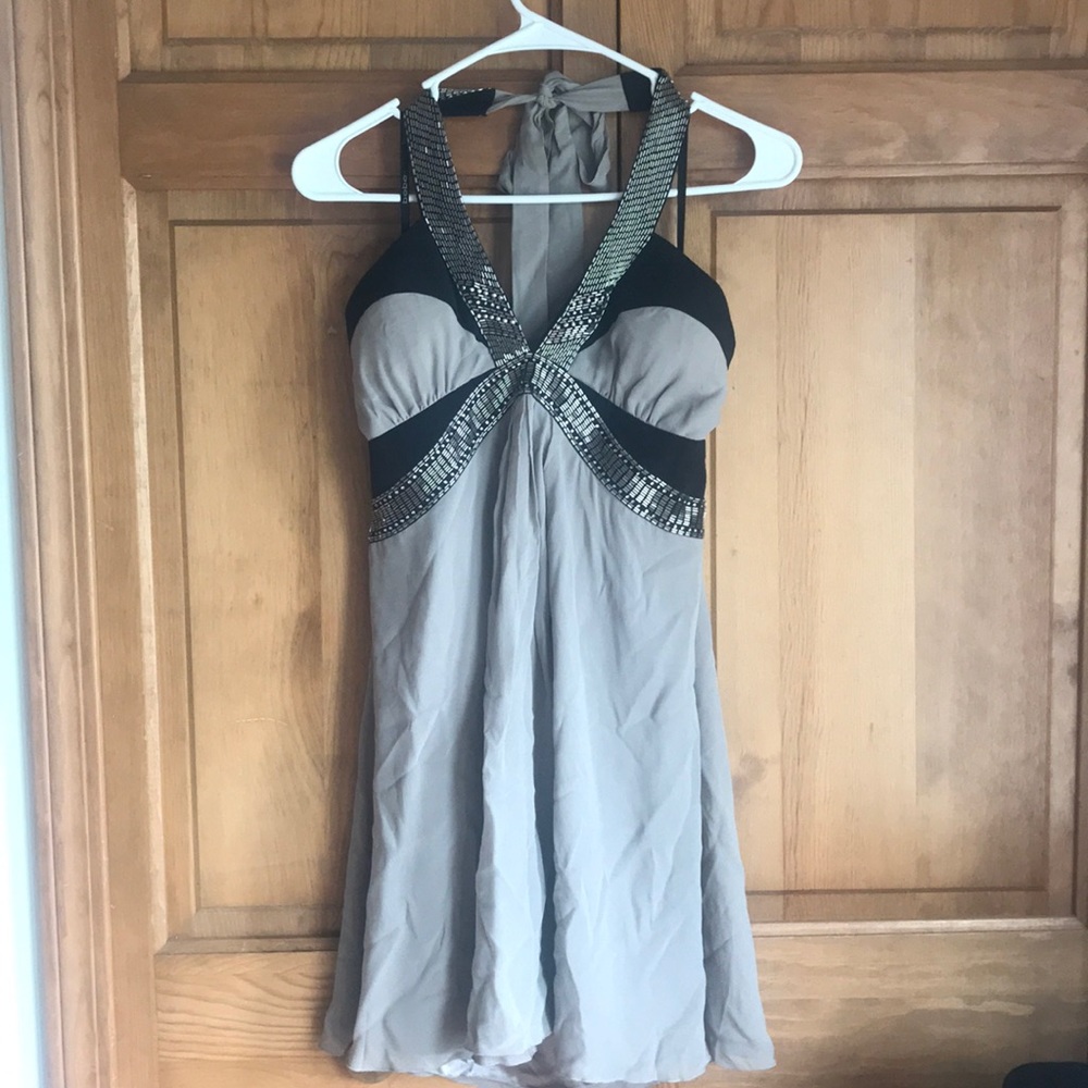 BEBE v-neck cocktail dress size M